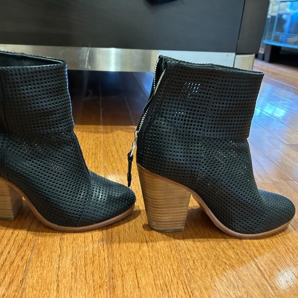 Rag and Bone Leather Perforated Ankle Bootie Black 6 - Picture 4 of 7